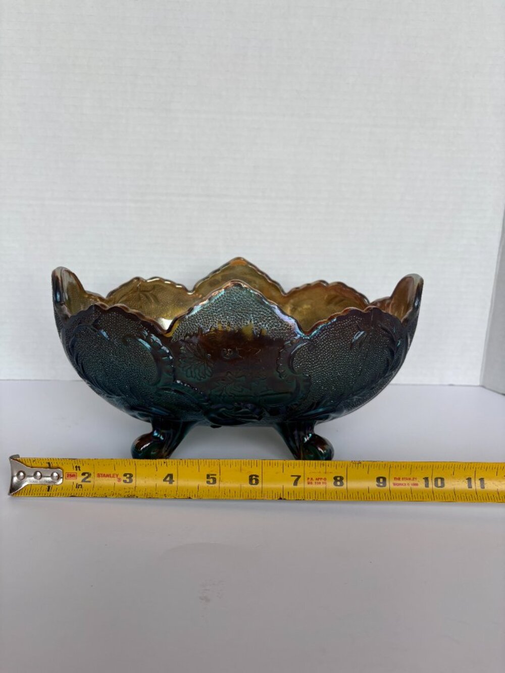 Vintage Jeannette Carnival Glass Lombardi Pattern Footed Fruit Bowl - Picture 9 of 9